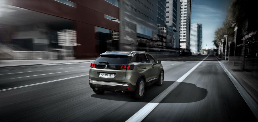  Peugeot 3008 GT 2016 года  (WW) (фото 6 из 42)